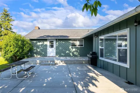 209 E 3rd St, Everson, WA 98247 photo 38