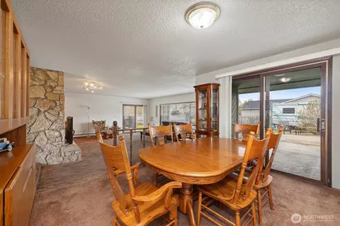 209 E 3rd St, Everson, WA 98247 photo 11