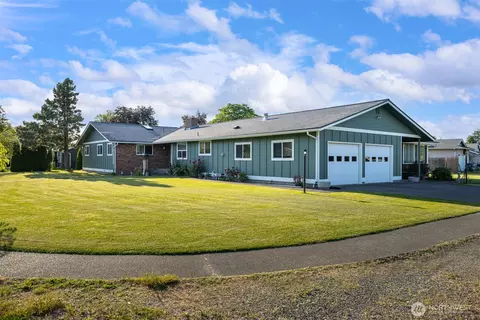 209 E 3rd St, Everson, WA 98247 photo 40