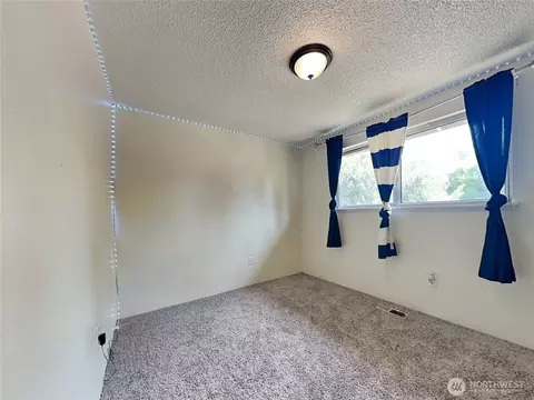 Bedroom - 17103 15th Ave E, Spanaway, WA 98387 photo 7 of 10