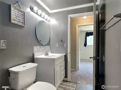 Bath - 17103 15th Ave E, Spanaway, WA 98387 photo 2 of 2