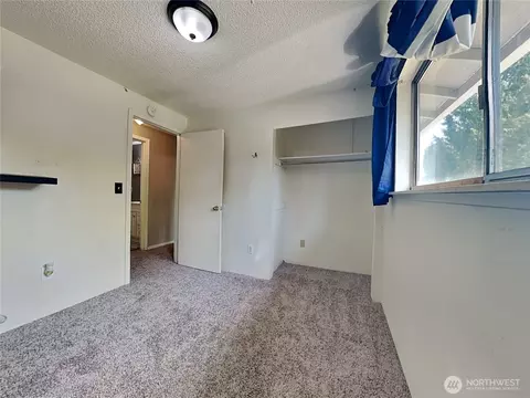 Bedroom - 17103 15th Ave E, Spanaway, WA 98387 photo 6 of 10