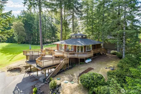 130 E Laurel Park, Union, WA 98592
