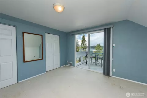 Bedroom - 3727 W Sequim Bay Rd, Sequim, WA 98382 photo 3 of 5