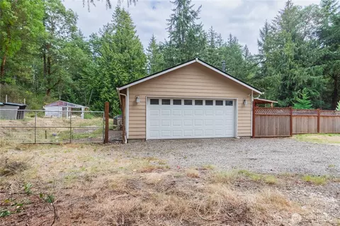 20109 6th St, Lakebay, WA 98349