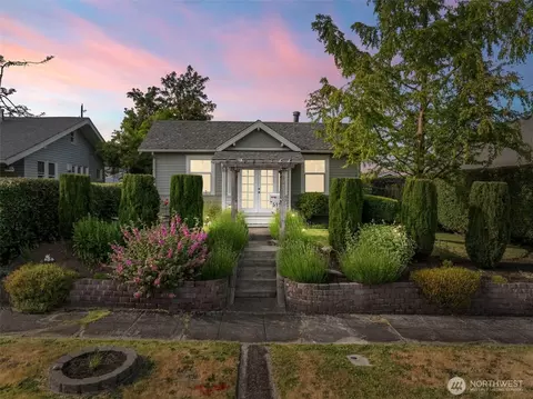 515 S 57th St, Tacoma, WA 98408