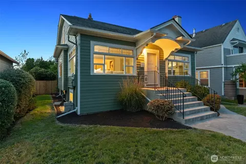 122 N 76th St, Seattle, WA 98103 photo 2