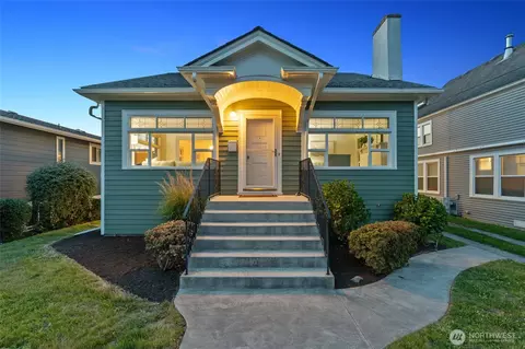 122 N 76th St, Seattle, WA 98103