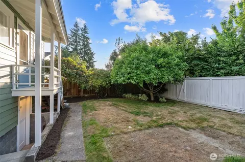 122 N 76th St, Seattle, WA 98103 photo 26