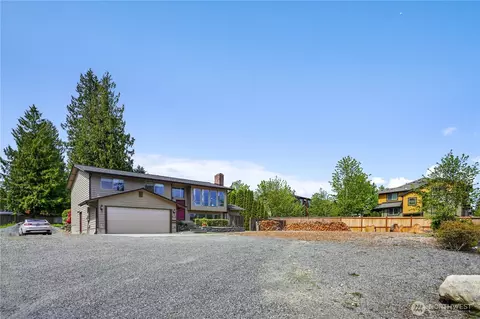 Exterior - 16604 3rd Ave SE, Bothell, WA 98012 photo 2 of 6