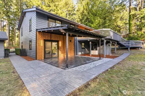 8020 101st St, Gig Harbor, WA 98332