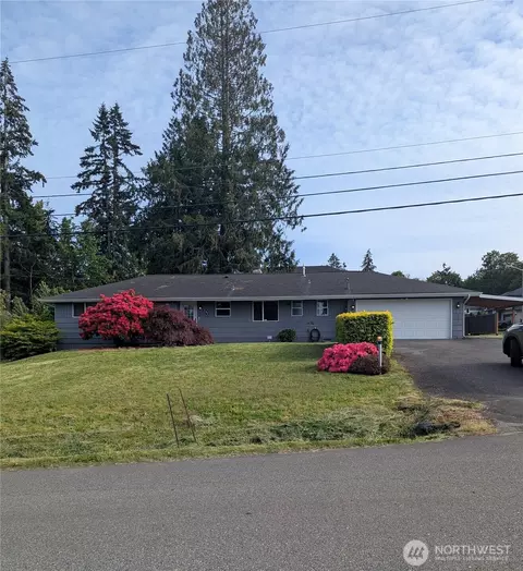 202 143rd St SW, Lynnwood, WA 98087