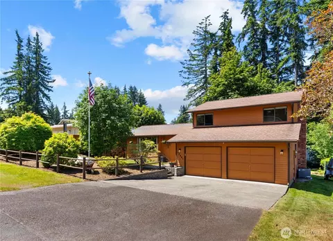 14561 166th Pl SE, Renton, WA 98059
