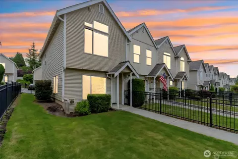 5129 Green Hills Ave NE #A, Tacoma, WA 98422