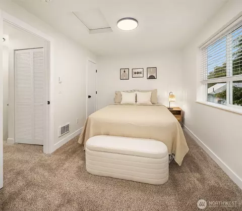 Bedroom - 2515 Summit Ave, Everett, WA 98201 photo 3 of 4