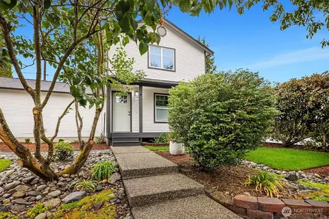 Exterior - 2515 Summit Ave, Everett, WA 98201 photo 4 of 5