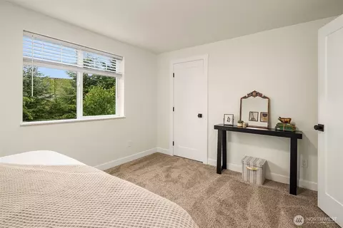 Bedroom - 2515 Summit Ave, Everett, WA 98201 photo 2 of 4