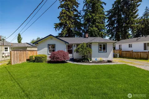 Exterior - 5405 College Ave, Everett, WA 98203 photo 1 of 11