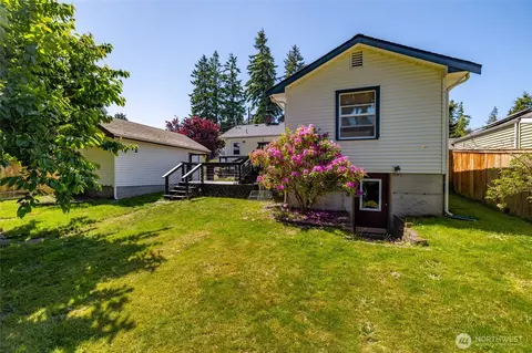 Exterior - 5405 College Ave, Everett, WA 98203 photo 9 of 11