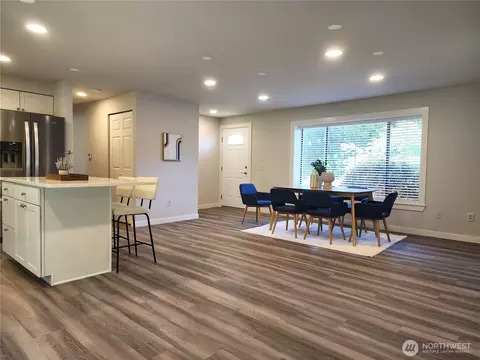 Dining - 405 169th St SE, Bothell, WA 98012 photo 1 of 2