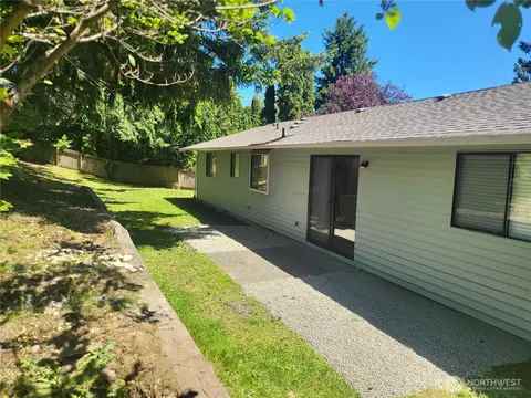 Exterior - 405 169th St SE, Bothell, WA 98012 photo 6 of 6