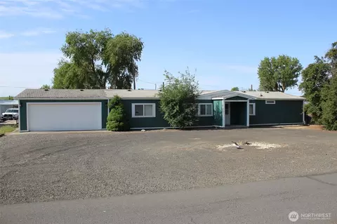 306 E 5th St, Lind, WA 99341