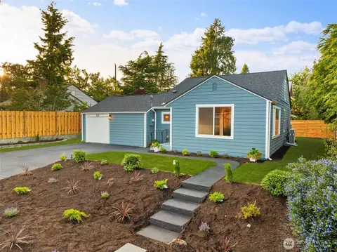 524 N 92nd St, Seattle, WA 98103