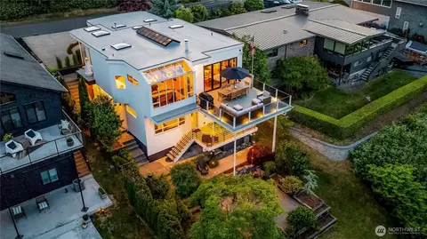 8115 Bayridge Ave, Gig Harbor, WA 98332