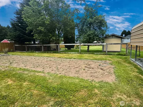 Exterior - 14406 144th St E, Orting, WA 98360 photo 6 of 12