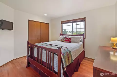 Bedroom - 14406 144th St E, Orting, WA 98360 photo 2 of 2