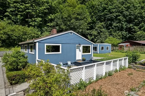 7119 Highland Park Way SW, Seattle, WA 98106