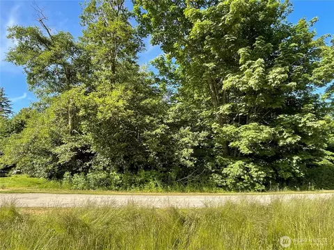 97 F Tulalip Way, Hat Island, WA 98206