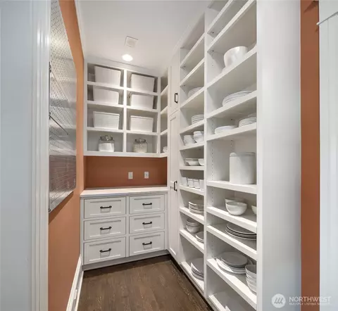 Other - 914 18th Ave E, Seattle, WA 98112 photo 1 of 6