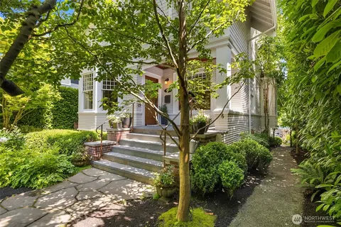 Exterior - 914 18th Ave E, Seattle, WA 98112 photo 2 of 5