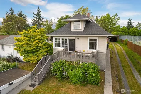 4340 S Bennett, Seattle, WA 98118