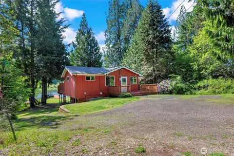 5810 E Mason Lake Dr W, Grapeview, WA 98546