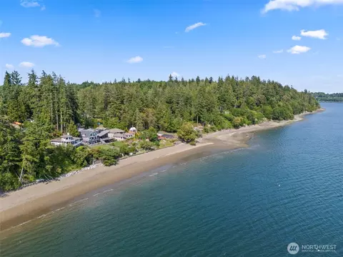 211 SE Totten Shores Dr, Shelton, WA 98584