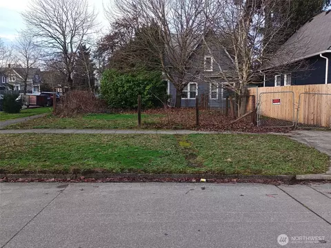 1121 S 21st St, Tacoma, WA 98405