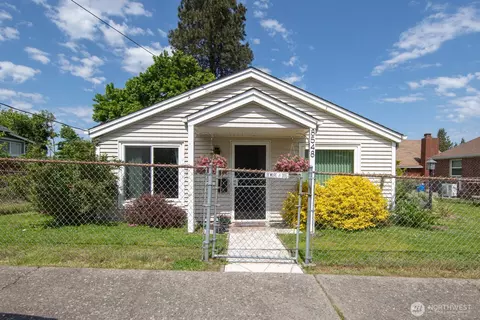 8548 S 115th Pl, Seattle, WA 98178