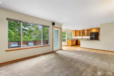 Living - 4309 Crescent Ave, Everett, WA 98203 photo 6 of 9