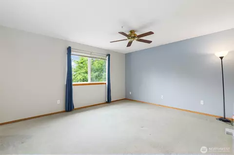 Living - 4309 Crescent Ave, Everett, WA 98203 photo 7 of 9