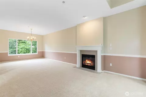 Living - 4309 Crescent Ave, Everett, WA 98203 photo 2 of 9