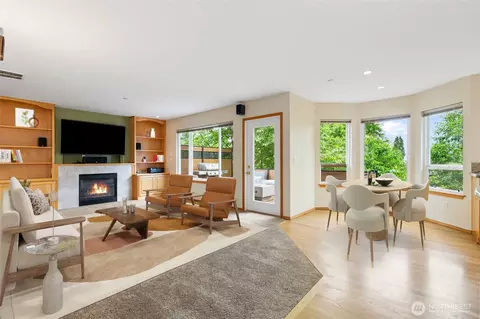 Living - 4309 Crescent Ave, Everett, WA 98203 photo 4 of 9