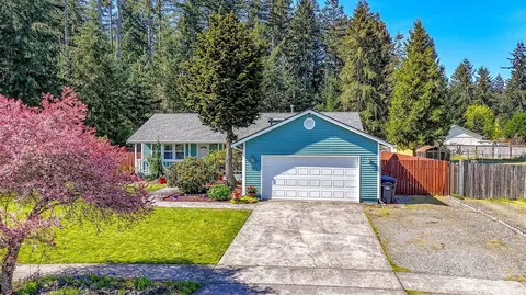 4002 Indian Summer Dr SE, Olympia, WA 98513