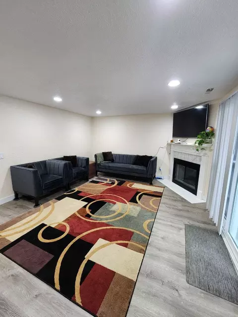 12532 SE 32nd St #39, Bellevue, WA 98005
