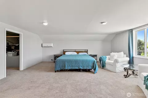 Bedroom - 405 Calistoga St W, Orting, WA 98360 photo 4 of 4