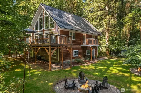 27603 145th Ave SW, Vashon, WA 98070