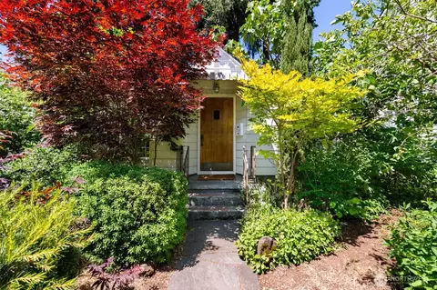 312 W 32nd St, Vancouver, WA 98660