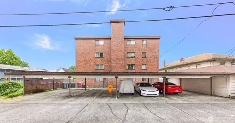 Exterior - 2619 Rucker Ave #4, Everett, WA 98201 photo 3 of 4