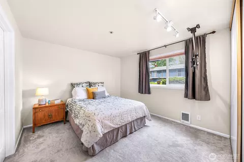 Bedroom - 2619 Rucker Ave #4, Everett, WA 98201 photo 1 of 4